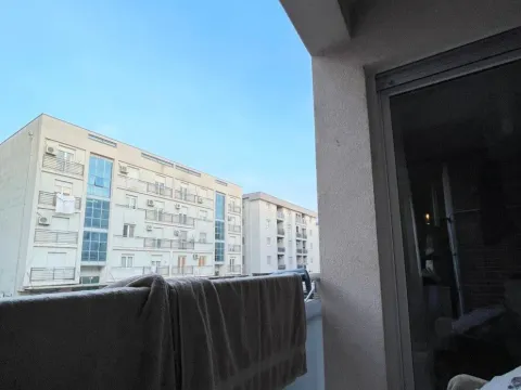 Prodaja, dvosoban stan, 63m², Blok 9, Podgorica - image 17