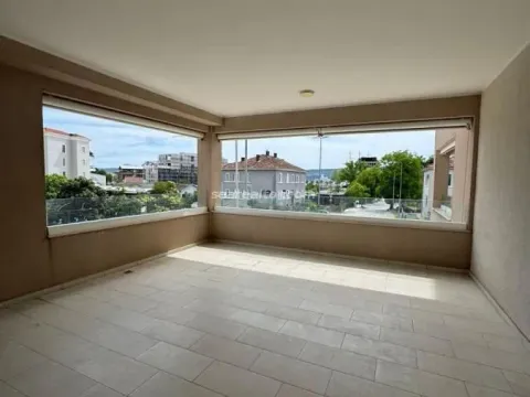 Izdavanje, dvosoban stan, 102m², Seljanovo, Tivat - image 5