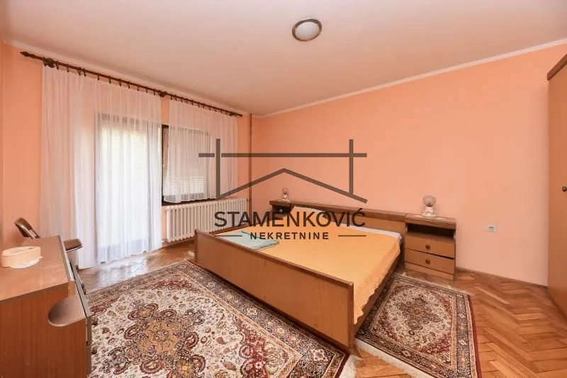 Prodaja, kuća, 495m², Begeč, Novi Sad Sve Podlokacije