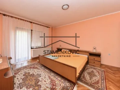 Sale, house, 495m², Begeč, Novi Sad Sve Podlokacije - image 13