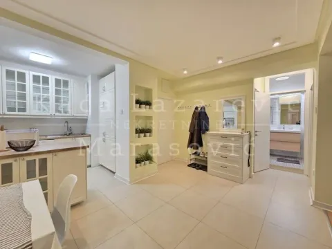 Izdavanje, četvorosoban stan, 99m², Gundulićev Venac, Beograd - image 12