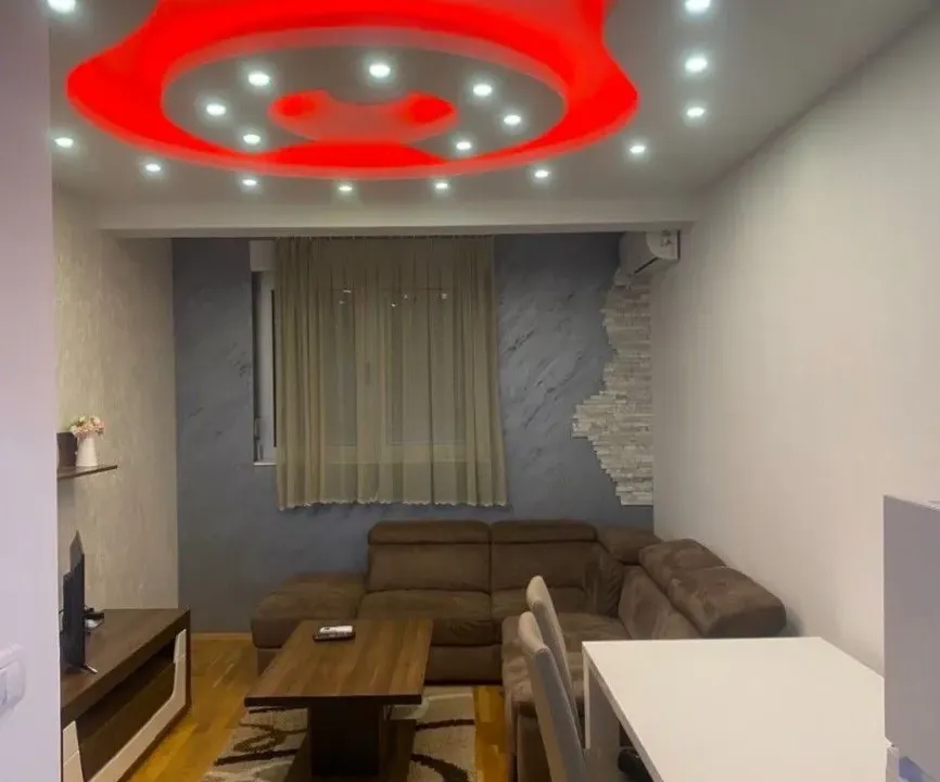 Izdavanje, jednosoban stan, 45m², Budva, Crna Gora