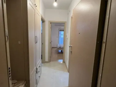 Izdavanje, jednosoban stan, 47m², City Kvart, Podgorica - image 10