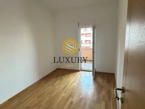 Prodaja, dvosoban stan, 60m², 1 maj, Podgorica - image 7