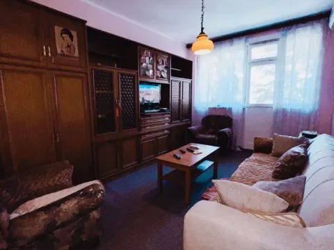 Izdavanje, jednosoban stan, 45m², Preko Morače, Podgorica - image 1