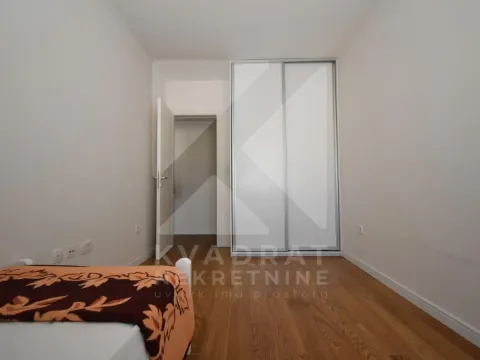 Rent, two bedroom apartment, 70m², Central Point, Podgorica - image 10