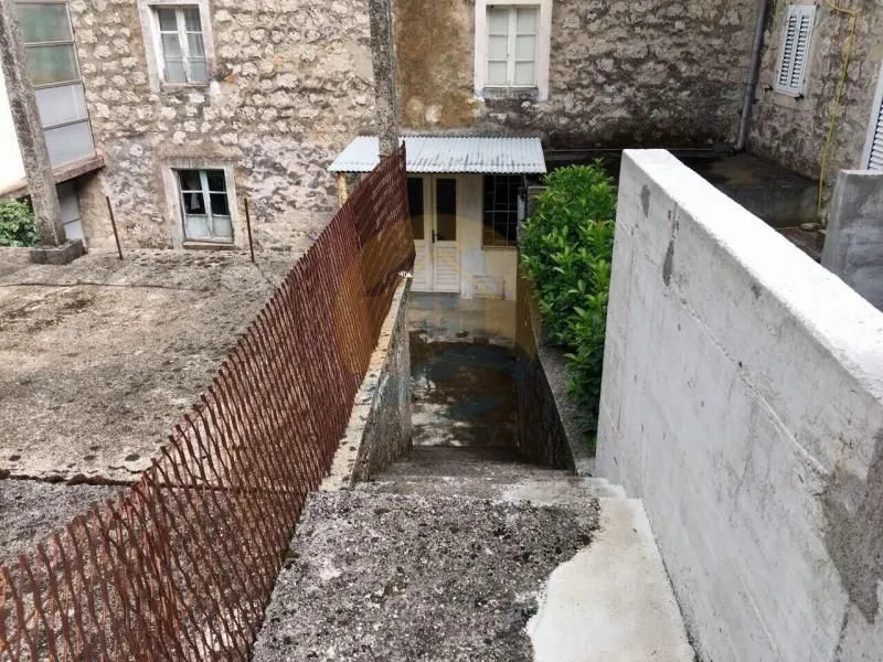 Prodaja, kuća, 80m², Škaljari, Kotor