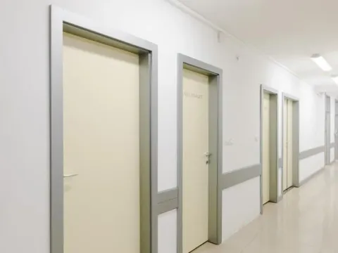 Sale, office space, 149m², Slavujev Venac, Zvezdara Sve Podlokacije - image 2