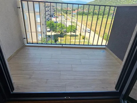 Rent, two bedroom apartment, 61m², Tološi, Podgorica - image 4