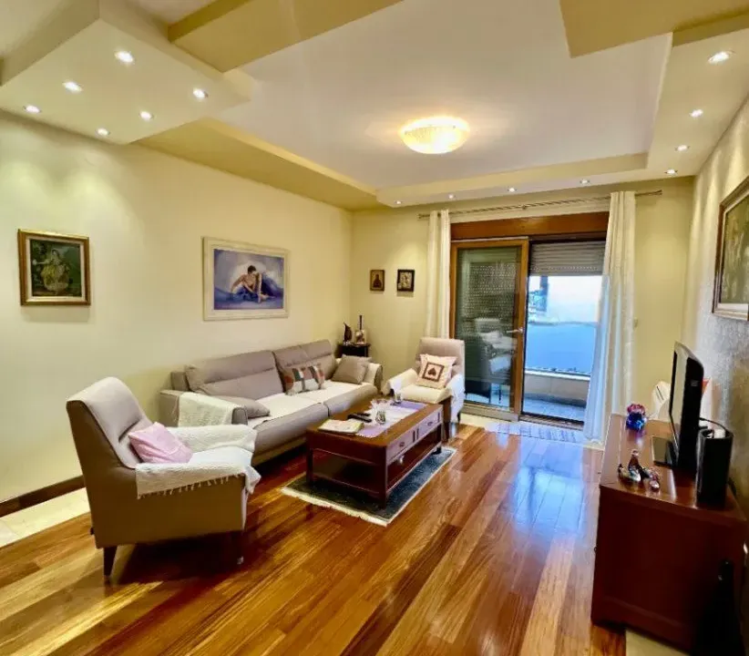 Prodaja, jednosoban stan, 55m², Centar, Podgorica