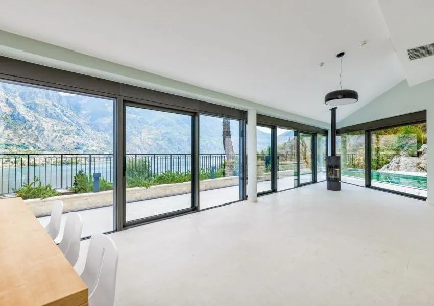Sale, house, 479m², Prčanj, Kotor