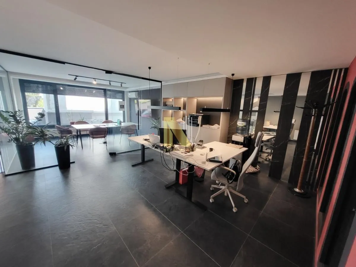 Prodaja, dvosoban stan, 74m², Sajmište, Novi Sad