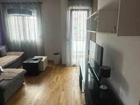 Rent, one bedroom apartment, 45m², City Kvart, Podgorica - image 2