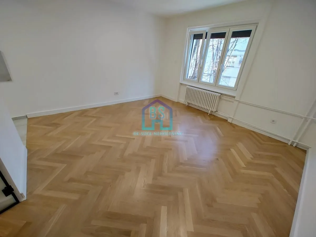 Prodaja, trosoban stan, 85m², Stari grad, Novi Sad