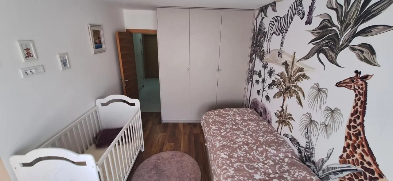 Prodaja, trosoban stan, 89m², Gorica C, Podgorica