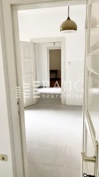 Rent, four bedroom apartment, 100m², Savski Venac, Beograd - image 5