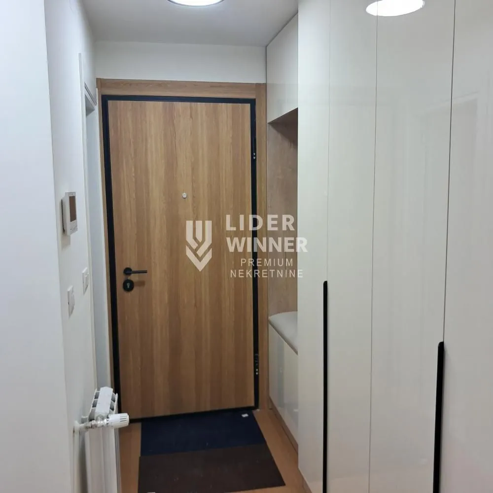 Izdavanje, dvosoban stan, 53m², Autokomanda, Voždovac Sve Podlokacije