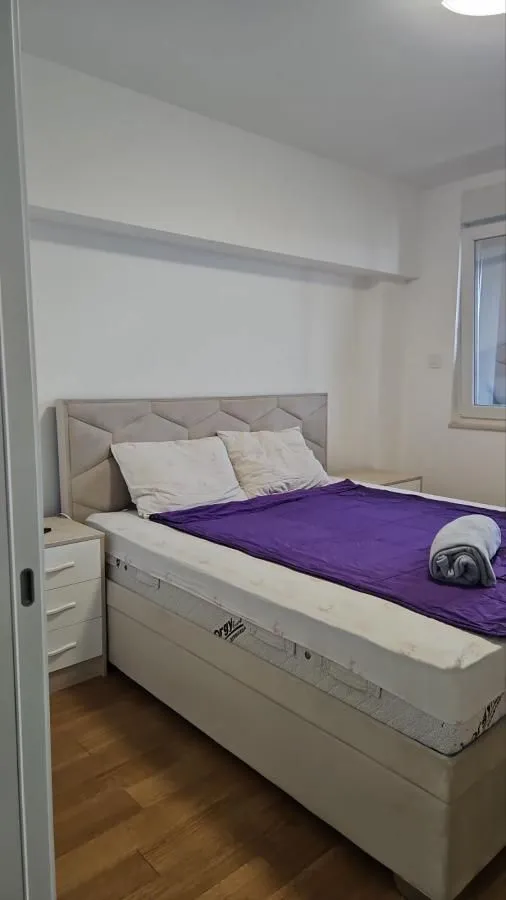 Prodaja, trosoban stan, 80m², Nova Detelinara, Novi Sad Sve Podlokacije