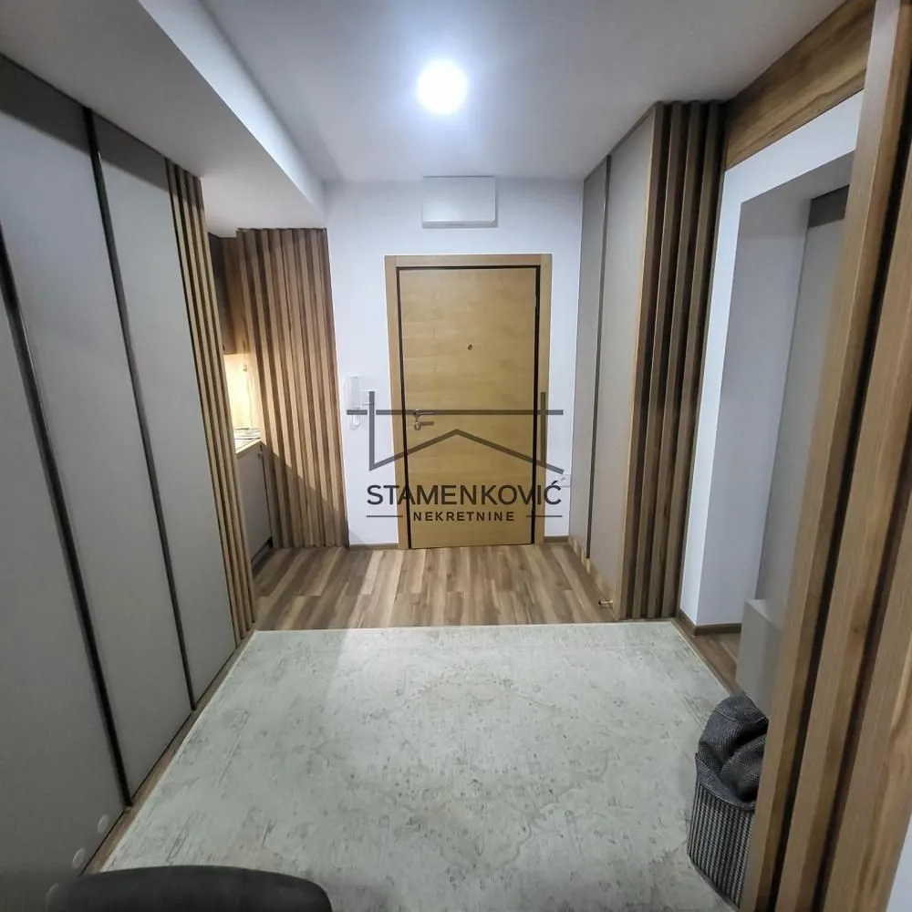 Izdavanje, dvosoban stan, 46m², Socijalno, Novi Sad Sve Podlokacije