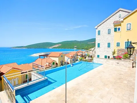 Prodaja, stan, 86m², Tivat, Crna Gora - image 12