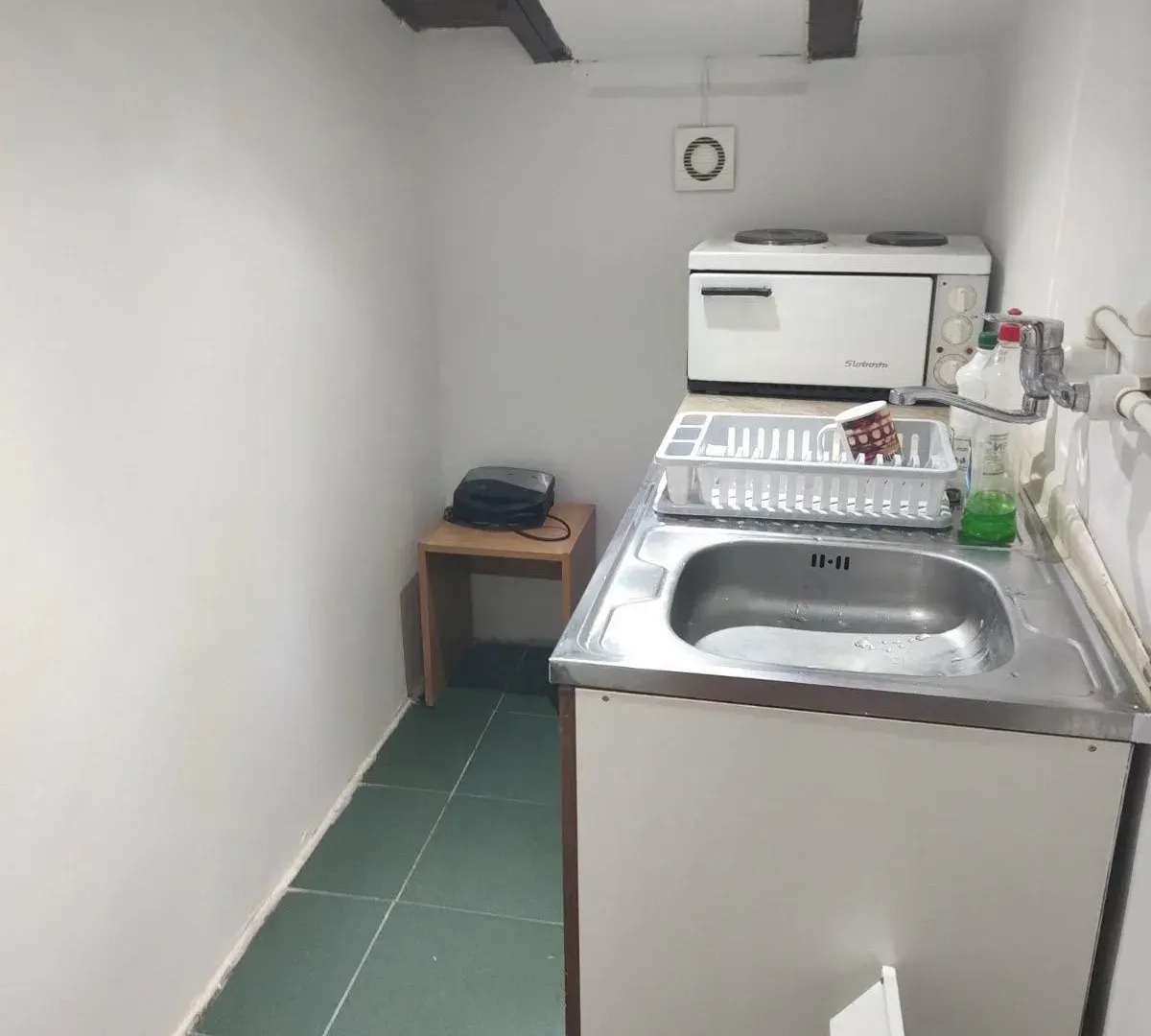 Izdavanje, jednosoban stan, 43m², Centar, Niš