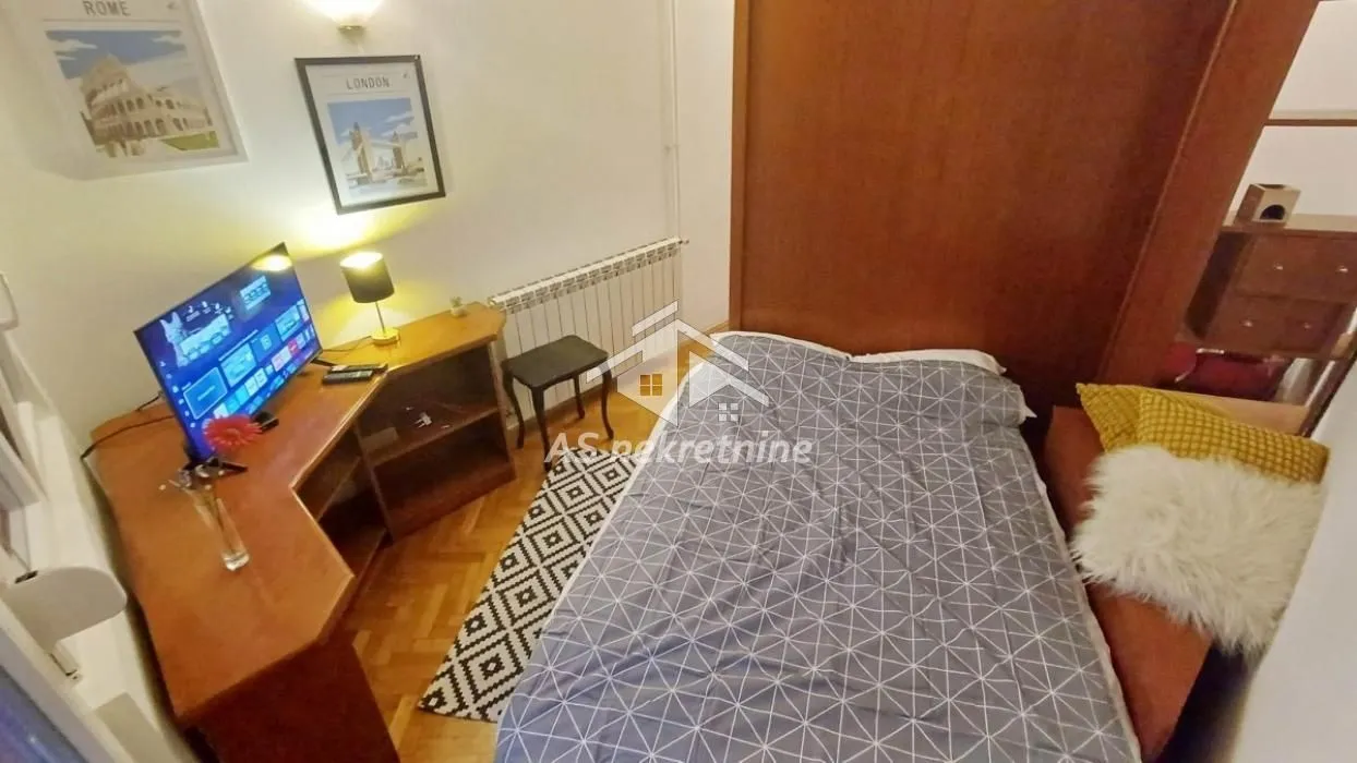 Rent, one bedroom apartment, 30m², Stari Grad, Beograd
