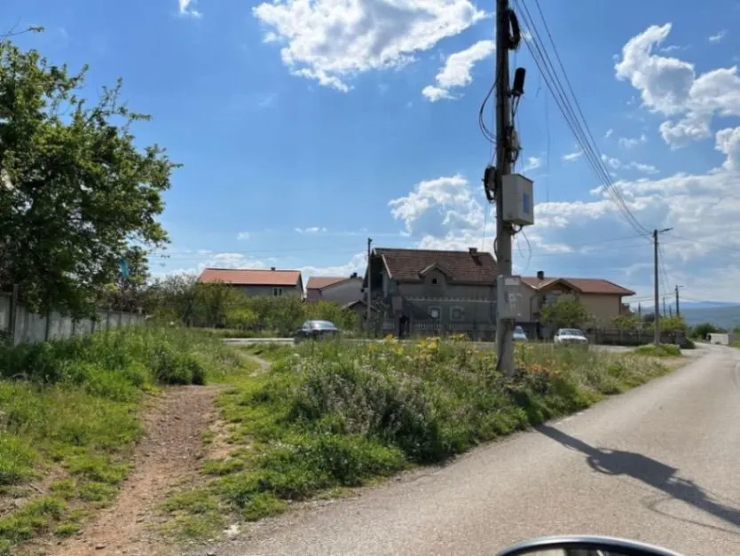 Prodaja, plac, 678m², Zlatica, Podgorica