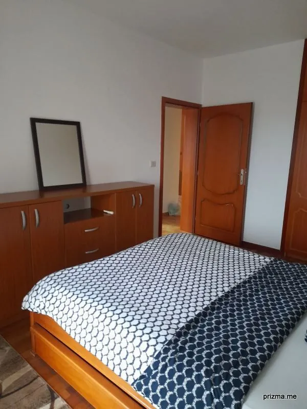 Prodaja, trosoban stan, 119m², Pobrežje, Podgorica