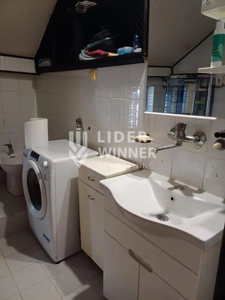 Sale, four bedroom apartment, 121m², Savski Venac, Beograd