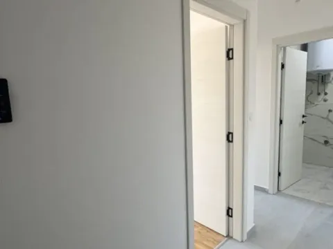 Prodaja, dvosoban stan, 63m², Stari Aerodrom, Podgorica - image 11