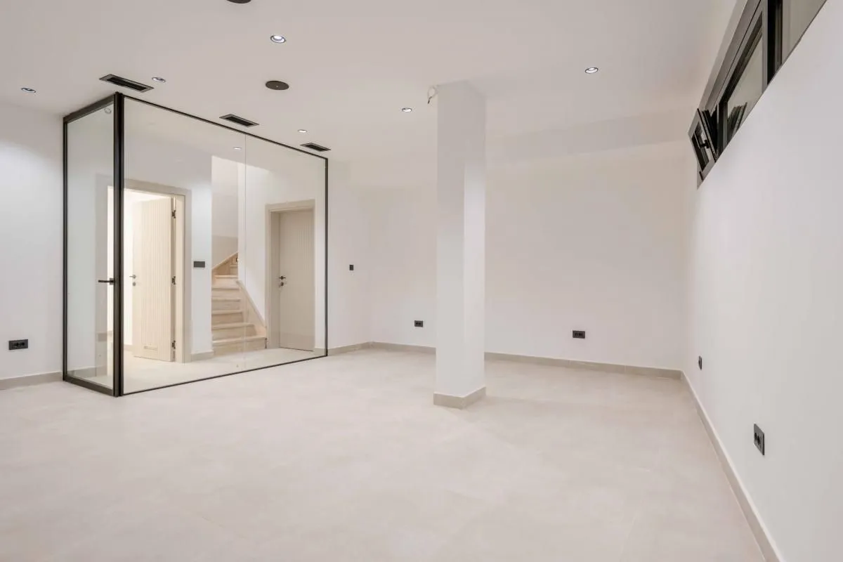Prodaja, kuća, 240m², Budva, Crna Gora