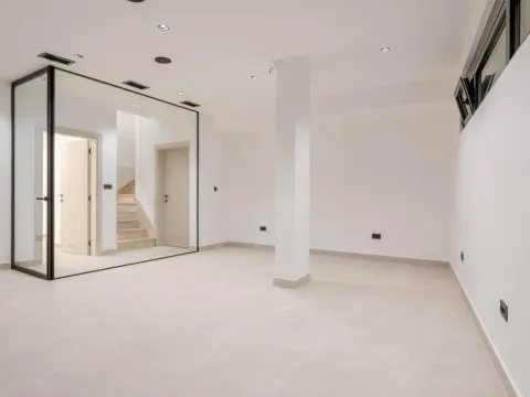 Prodaja, kuća, 240m², Budva, Crna Gora - image 42