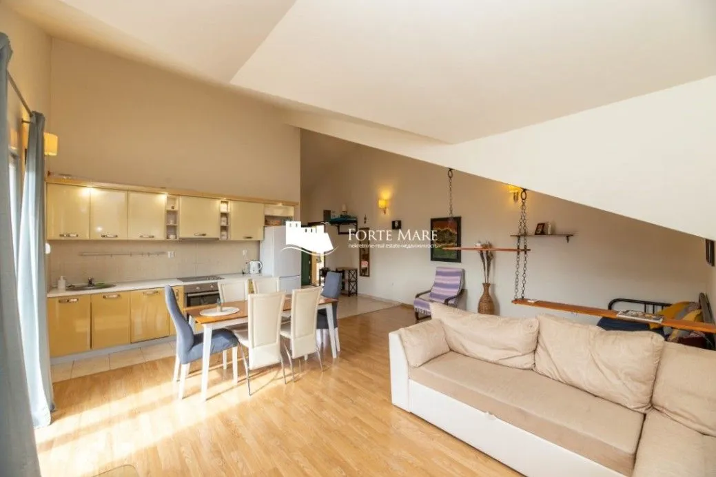 Sale, two bedroom apartment, 82m², Đenovići, Herceg Novi