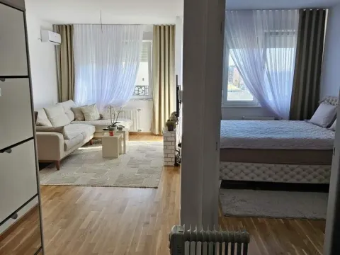 Sale, two bedroom apartment, 44m², Avijatičarsko naselje, Novi Sad Sve Podlokacije - image 3
