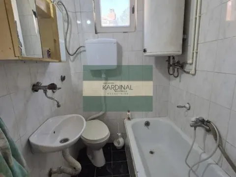 Prodaja, kuća, 75m², Centar, Jagodina - image 22