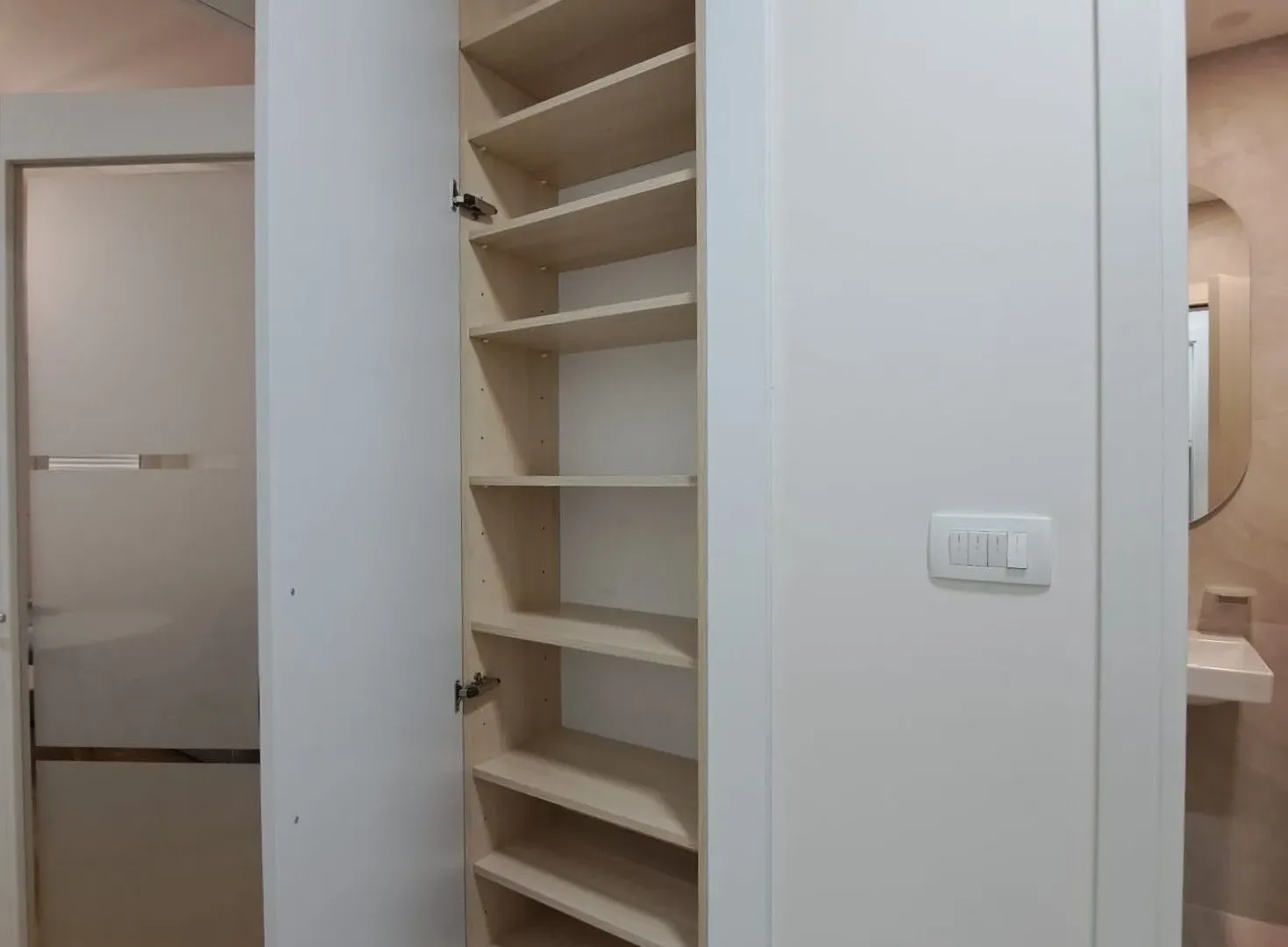 Rent, studio apartment, 33m², Central Point, Podgorica