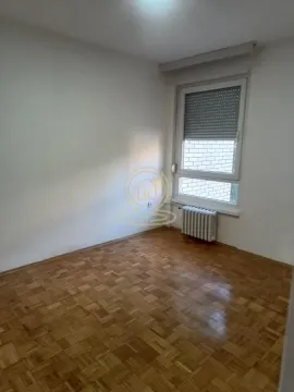 Izdavanje, trosoban stan, 92m², Bulevar Oslobodjenja, Novi Sad Sve Podlokacije - image 2