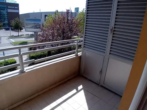 Prodaja, jednosoban stan, 30m², City Kvart, Podgorica - image 8