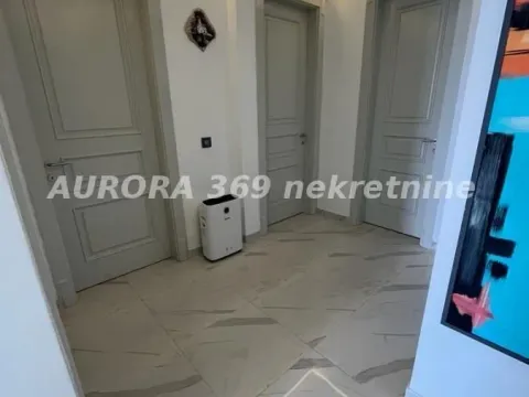 Rent, three bedroom apartment, 100m², Tatarsko brdo, Petrovaradin - image 17