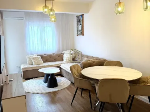 Izdavanje, jednosoban stan, 43m², Zagorič, Podgorica - image 1