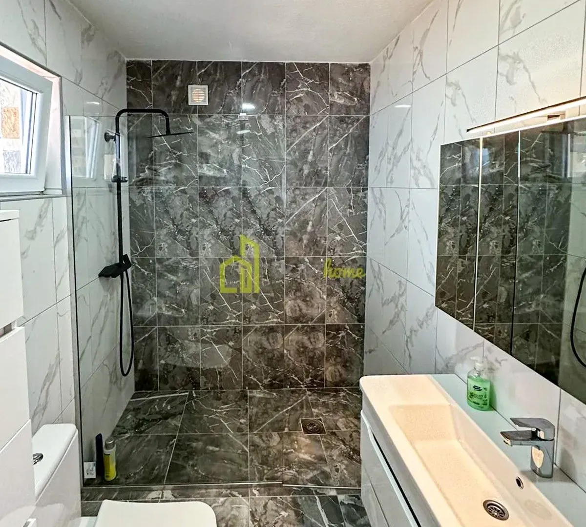Sale, house, 170m², Bar, Crna Gora