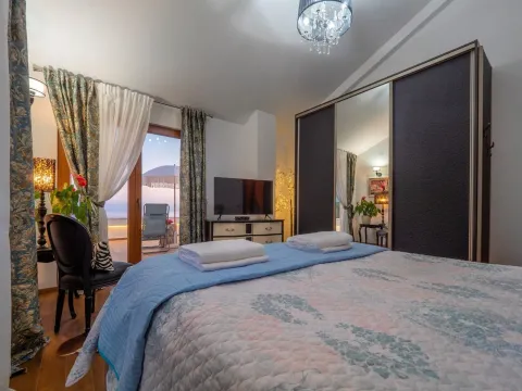 Sale, house, 200m², Zagora, Kotor - image 16