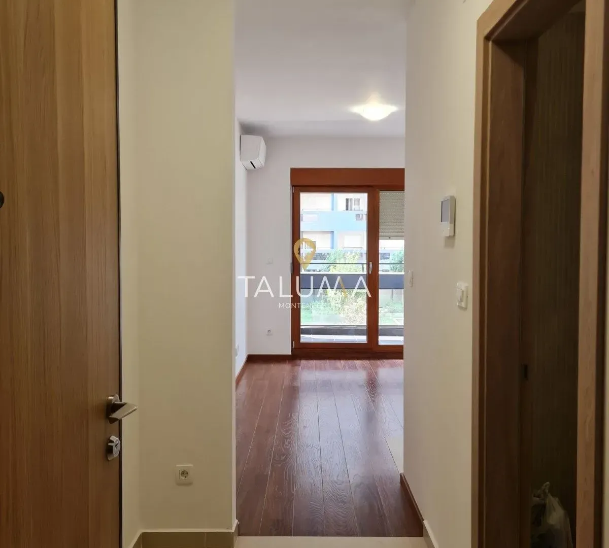 Izdavanje, garsonjera, 25m², City Kvart, Podgorica