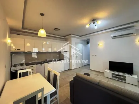 Izdavanje, stan, 55m², Južni Bulevar, Vračar Sve Podlokacije - image 2