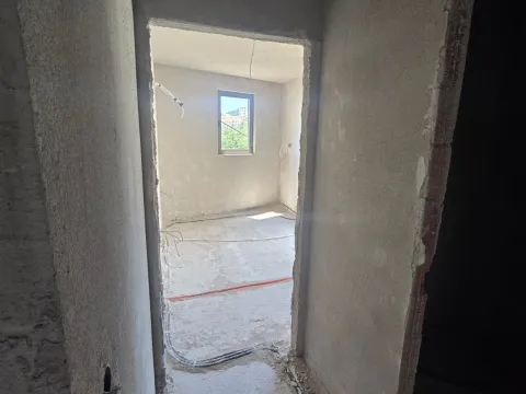 Sale, two bedroom apartment, 58m², Bečići, Budva - image 9