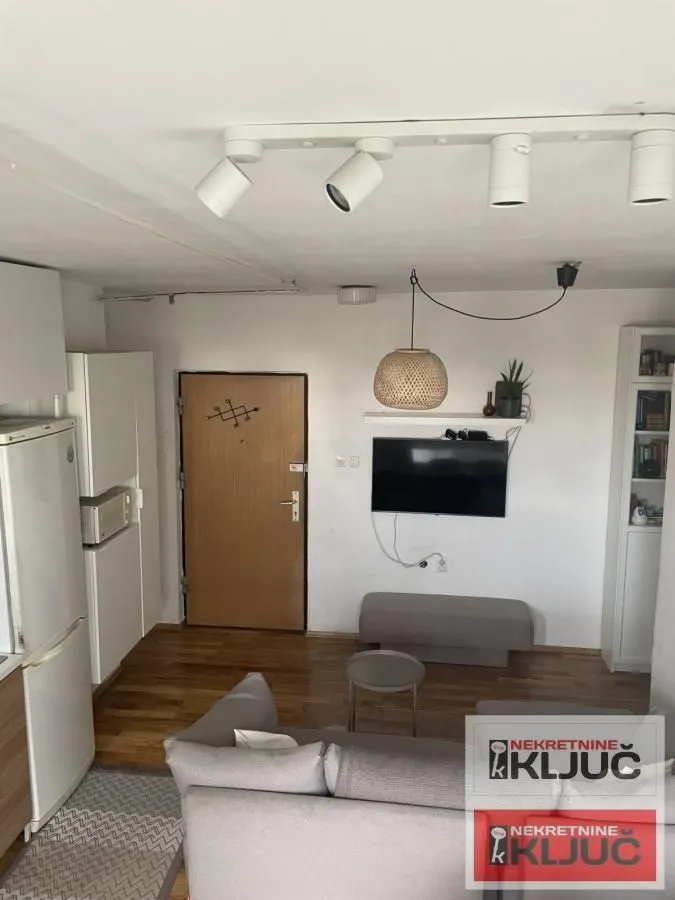 Prodaja, dvosoban stan, 57m², Bulevar Oslobodjenja, Novi Sad Sve Podlokacije