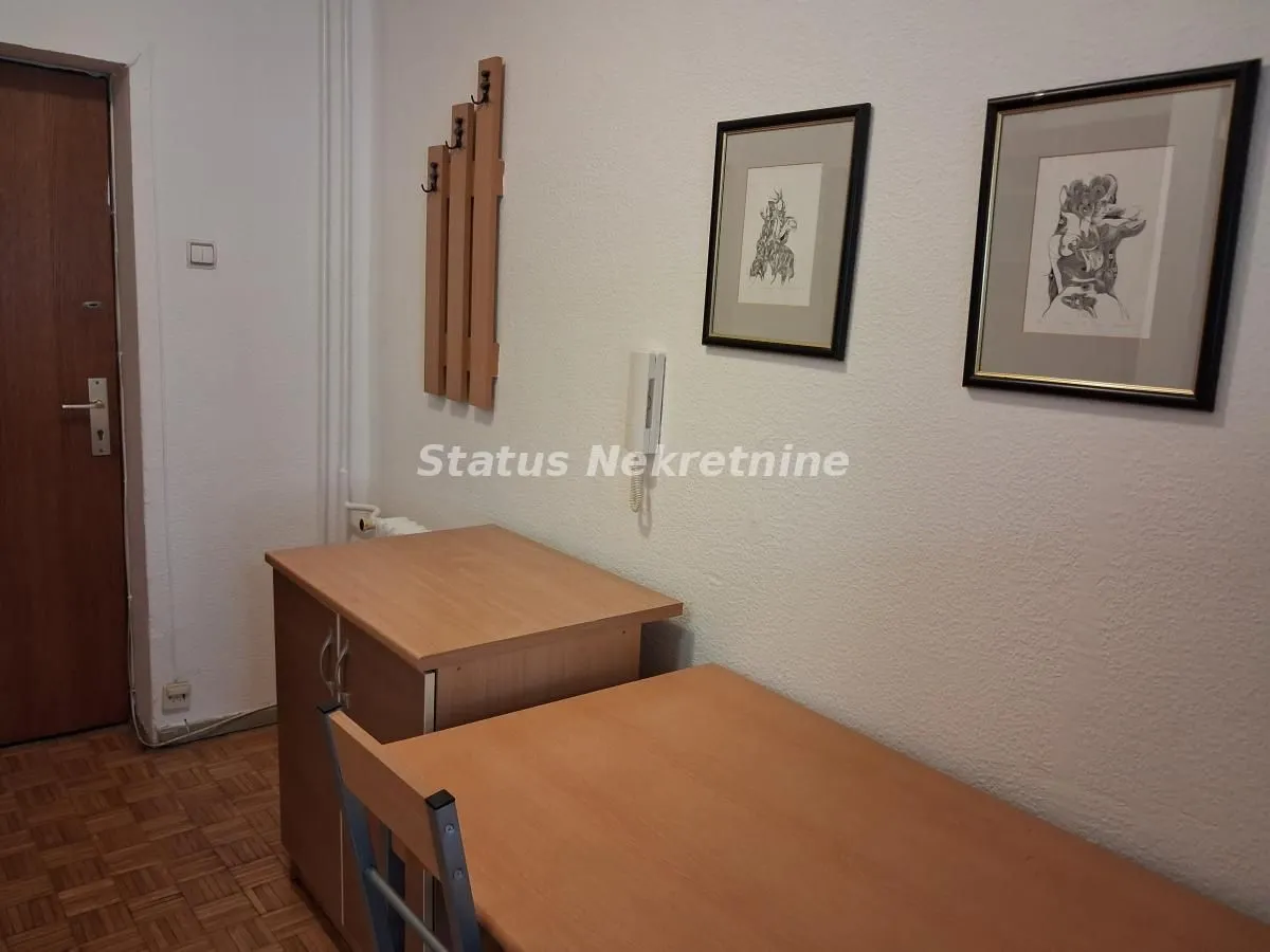 Izdavanje, jednosoban stan, 30m², Bulevar Oslobodjenja, Novi Sad Sve Podlokacije