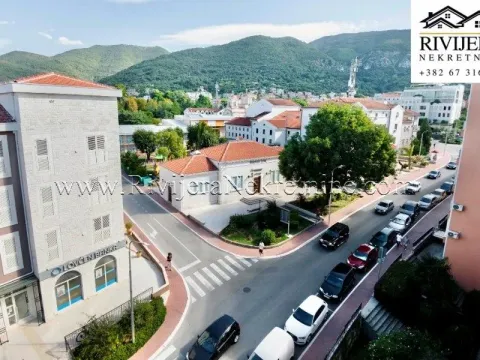 Prodaja, jednosoban stan, 49m², Centar, Tivat - image 8