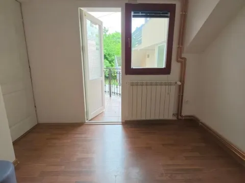 Sale, three bedroom apartment, 71m², Zemun Centar, Zemun Sve Podlokacije - image 15