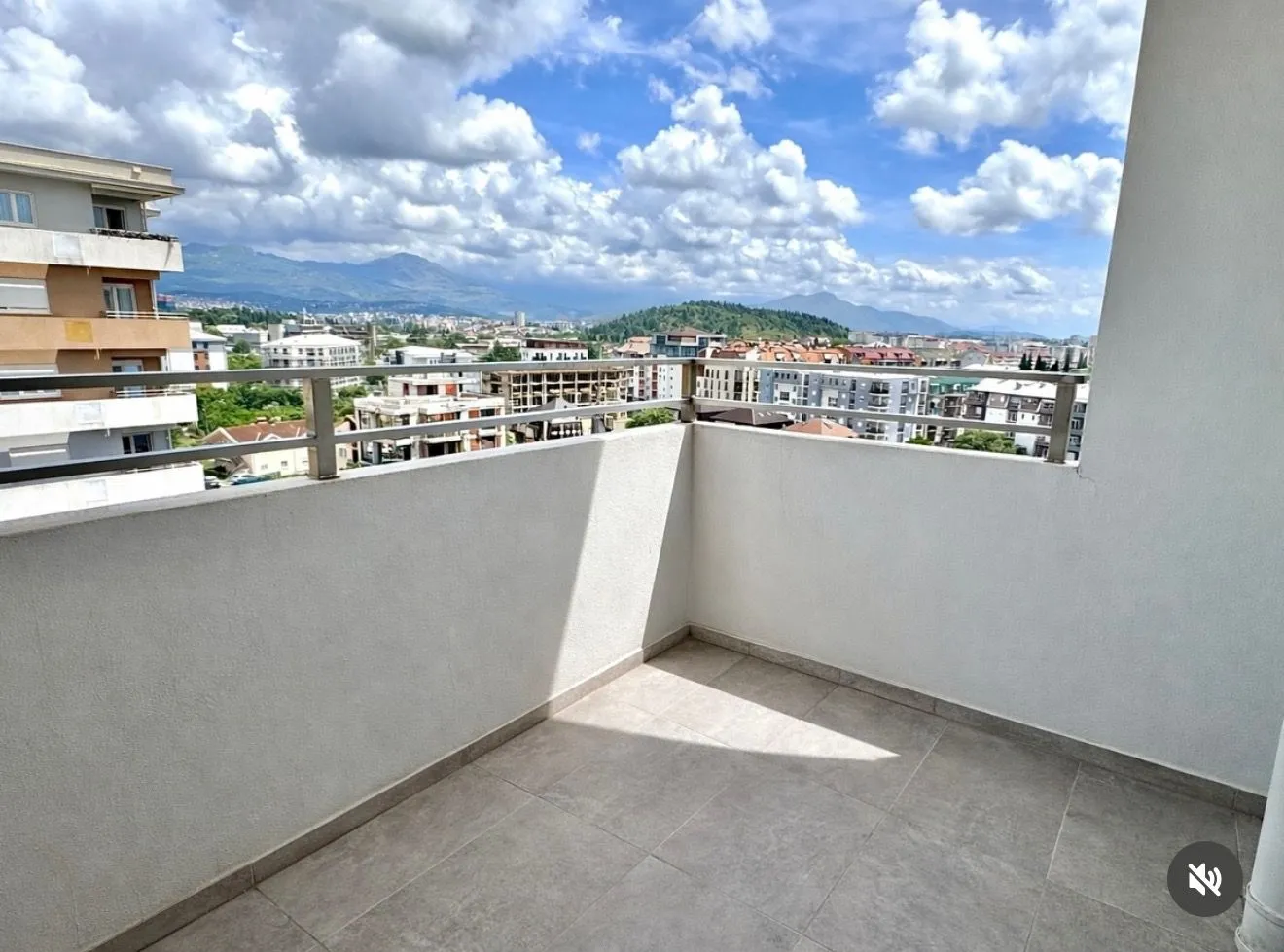 Prodaja, dvosoban stan, 72m², Central Point, Podgorica